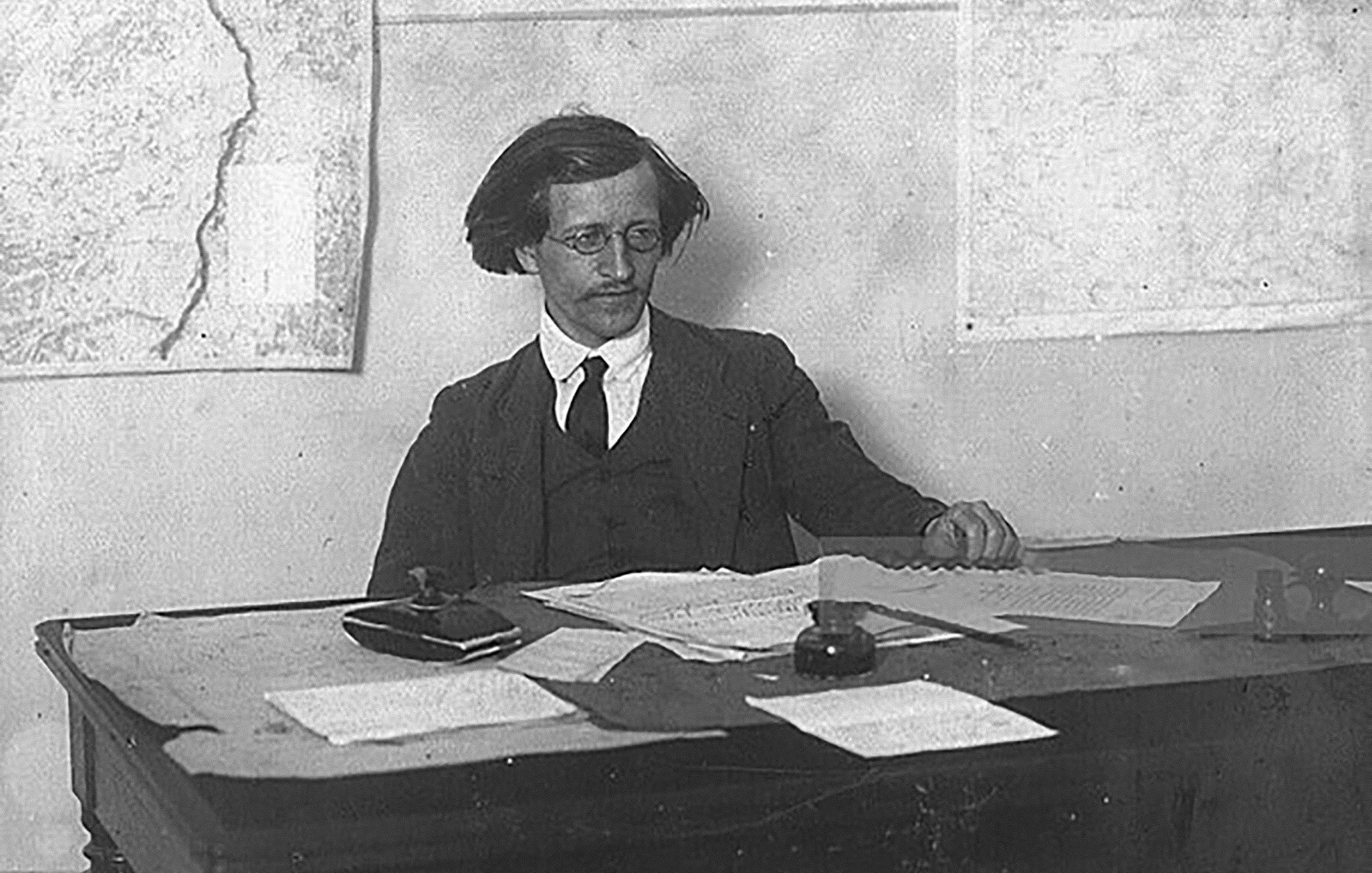 Владимир Антонов-Овсеенко (революционер 1917 года)